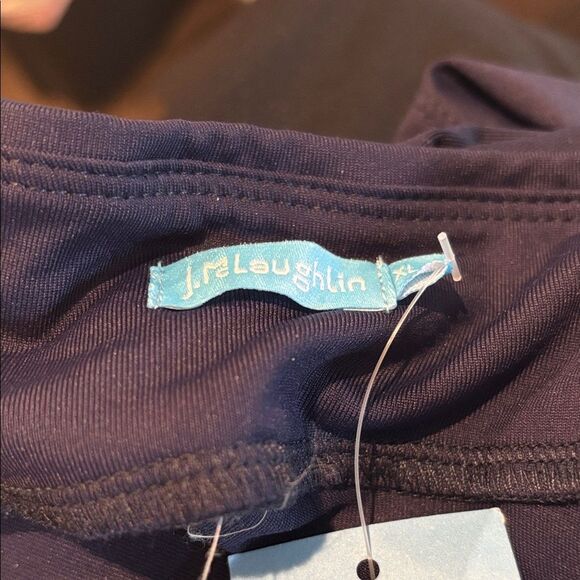 NWT J McLaughlin Navy Blue “Newport” Capri Pants - Picture 3 of 3